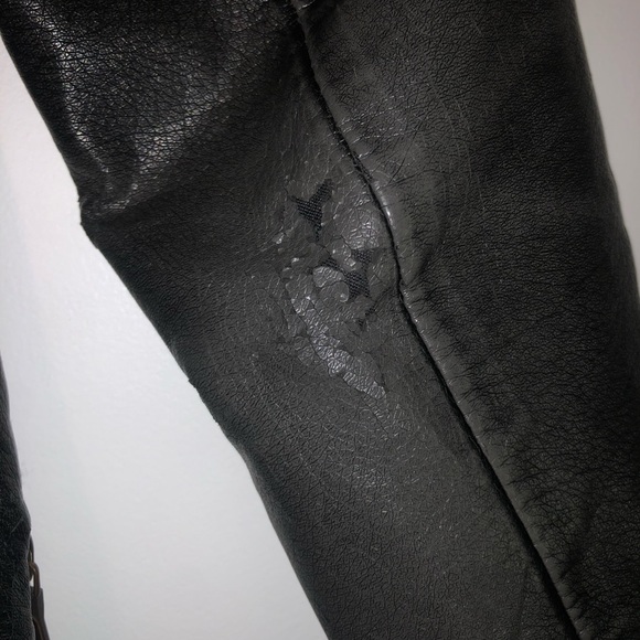 Black Rivet faux leather motorcycle jacket (M) - Picture 9 of 9